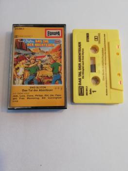 Enid Blyton Das Tal der Abenteuer Gelb 515584.3 Europa(Frontcover minimal bemalt)